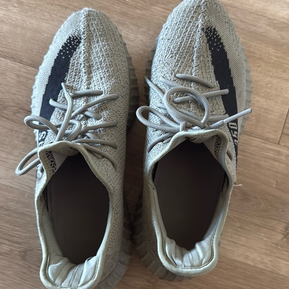 Yeezy boost 350 granite.